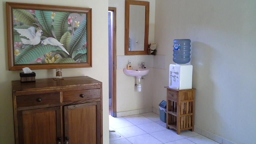 Jimbaran Home Stay Bali Pecatu Rum bild